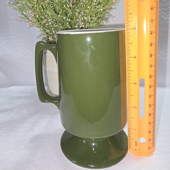VINTAGE FOOTED MUG ARMY GREEN WITH GRAPHIC DESIGN GATOR ON ARMY TANK NOSTALGIC - Picture 3 of 6